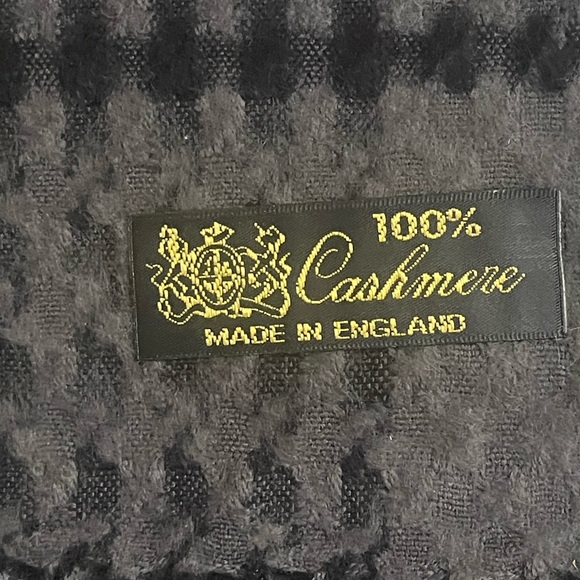 Unbranded DELUXE HOUNDSTOOTH 100% CASHMERE SCARF Black and Gray Men's Scarf - Picture 2 of 5